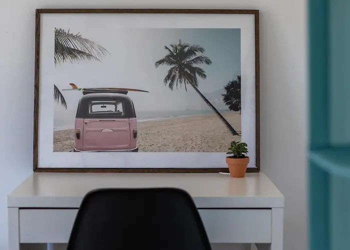 Drop In Ericeira בית הארחה *